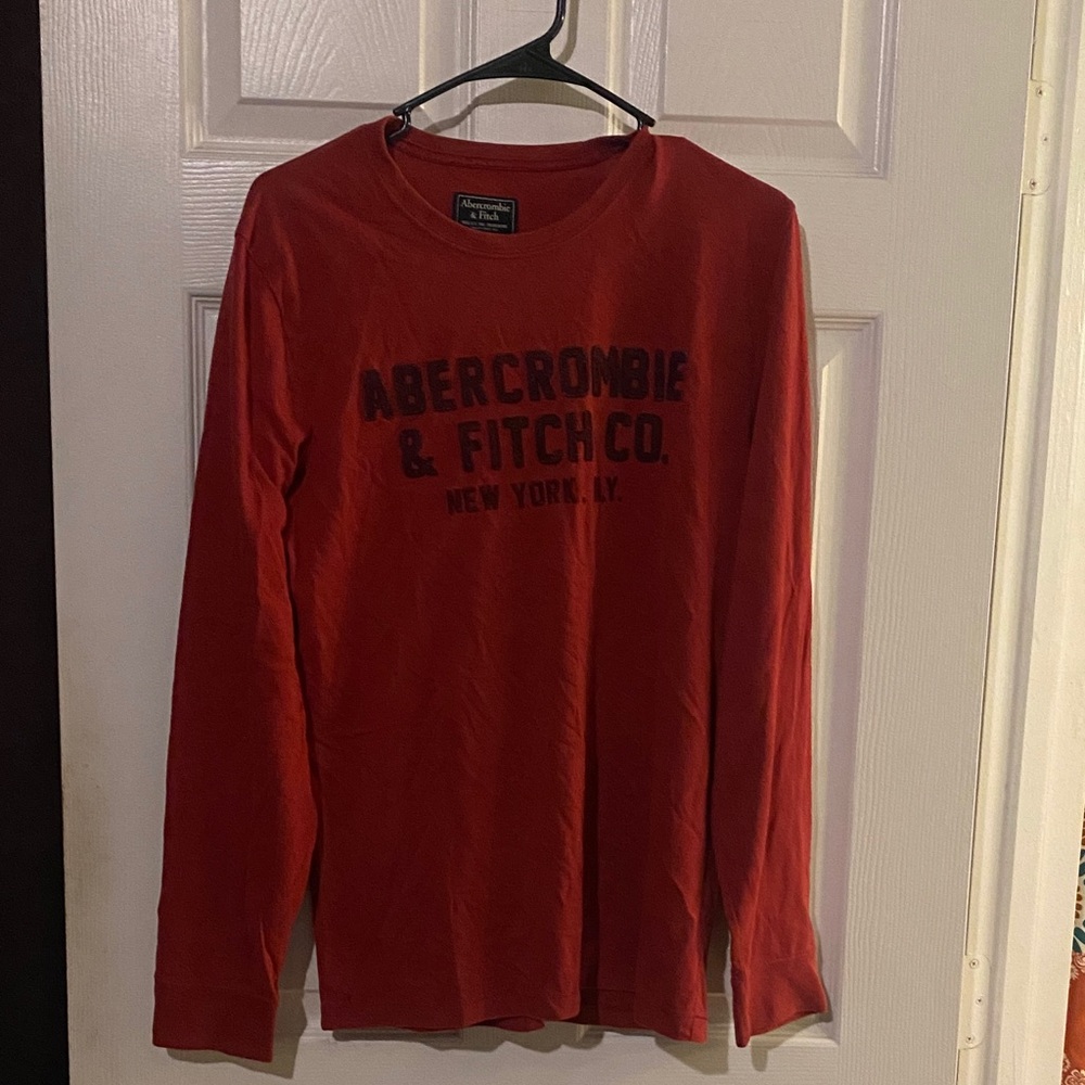 Abercrombie & Fitch Red Graphic Long Sleeve Tee